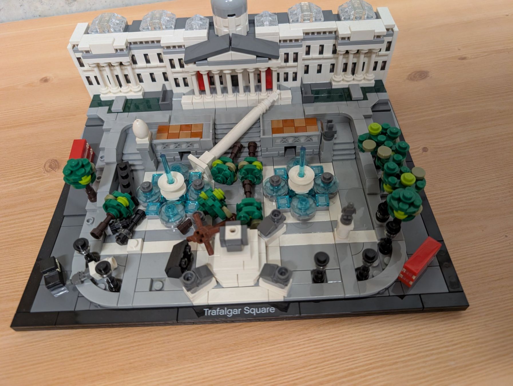 Lego Kit di costruzioni: Lego Architecture 21045 Trafalgar Square – Usato da Oppligen venduto da Pin-Fall-Shop 1