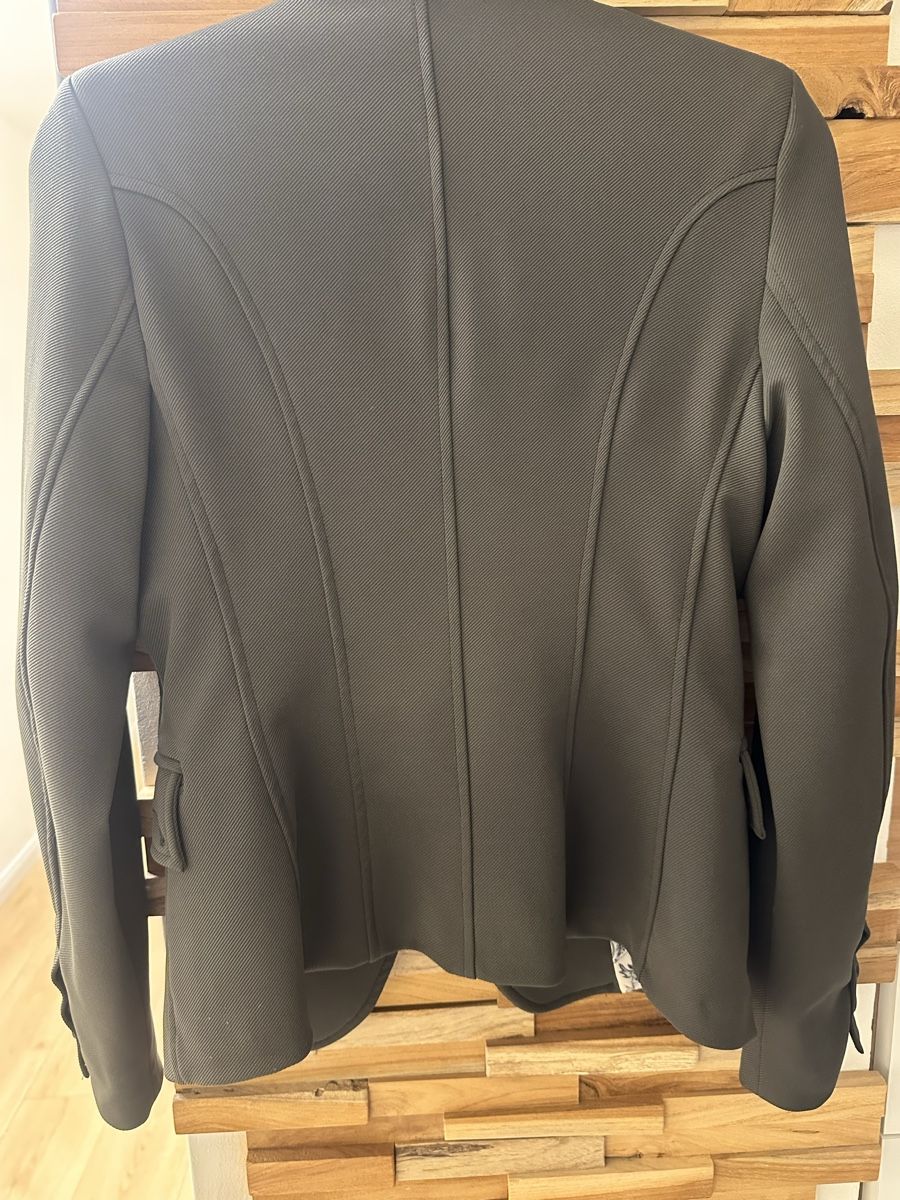 Vestes: Rinascimento Blazer – D'occasion à Sevelen par Stopglobal. 7