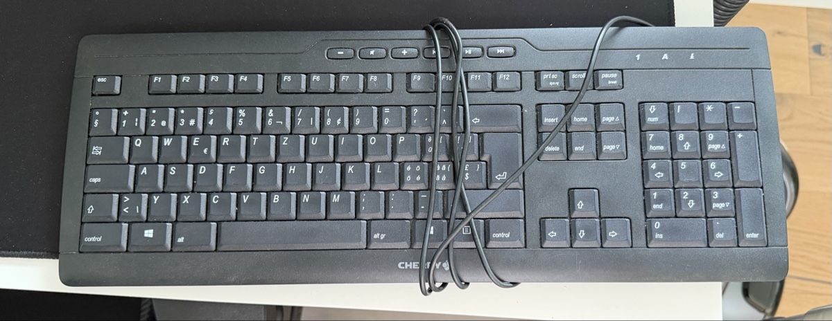 Tastiere: Clavier Cherry plat USB qwertz – Usato da Châtel-Montsalvens venduto da lis_8dd6