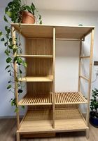 Schrank / Regal