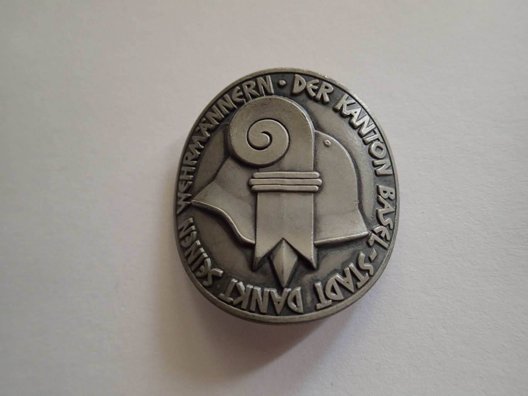 Basler Plaketten & Abzeichen: Militär BASEL STADT  Abzeichen Durchm. 33 mm – Gebraucht aus Allschwil von Salus17