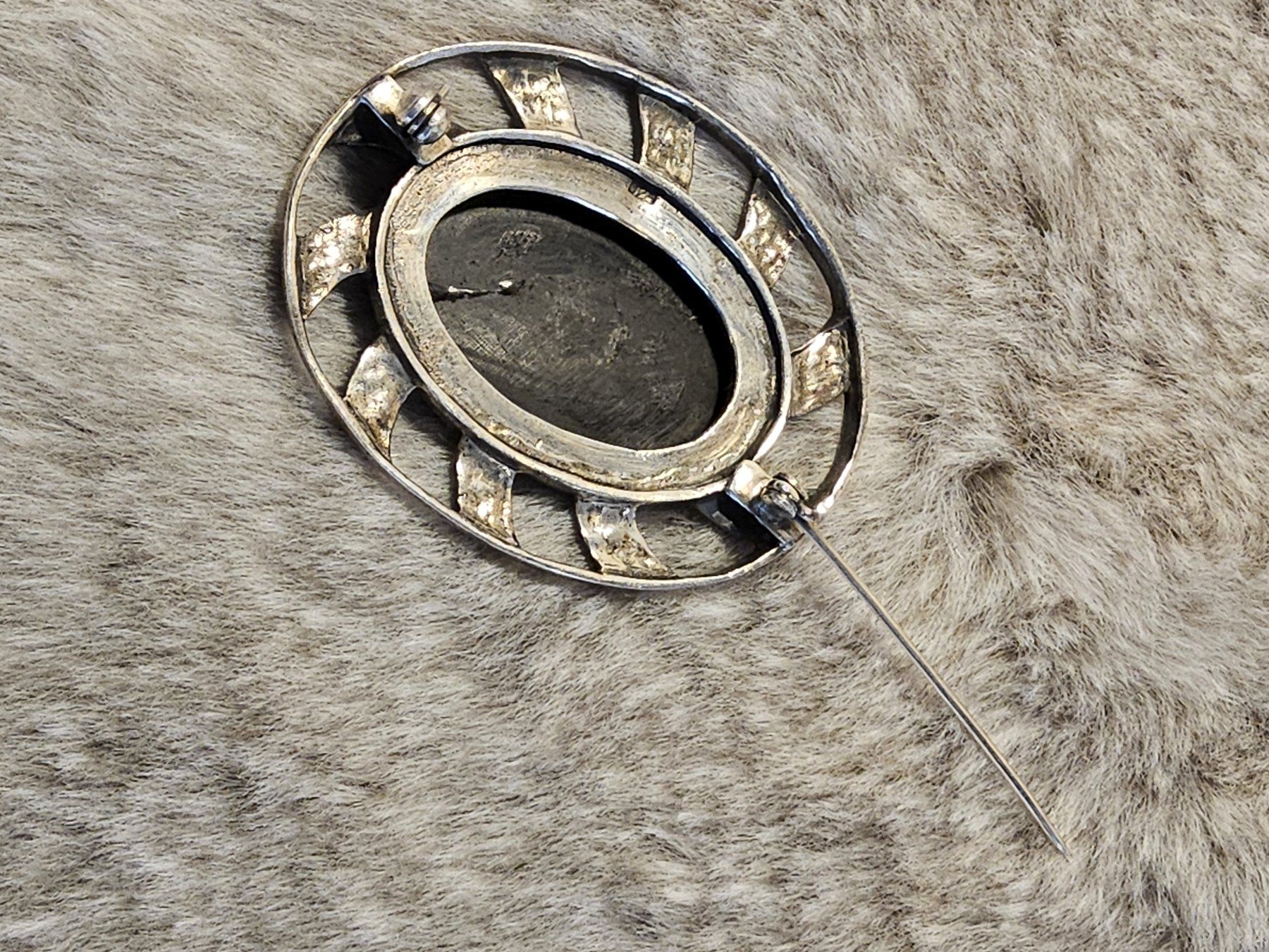 Spille & Fermagli: Vintage Onyx Sterling Silber Markasiten Brosche – Usato da Zürich venduto da Aleick 5