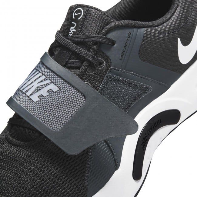 Nike Scarpe da uomo: Nike Renew Retaliation 4 Gr. 44 – Nuovo e nell'imballaggio originale da Spreitenbach venduto da 1Runner 7