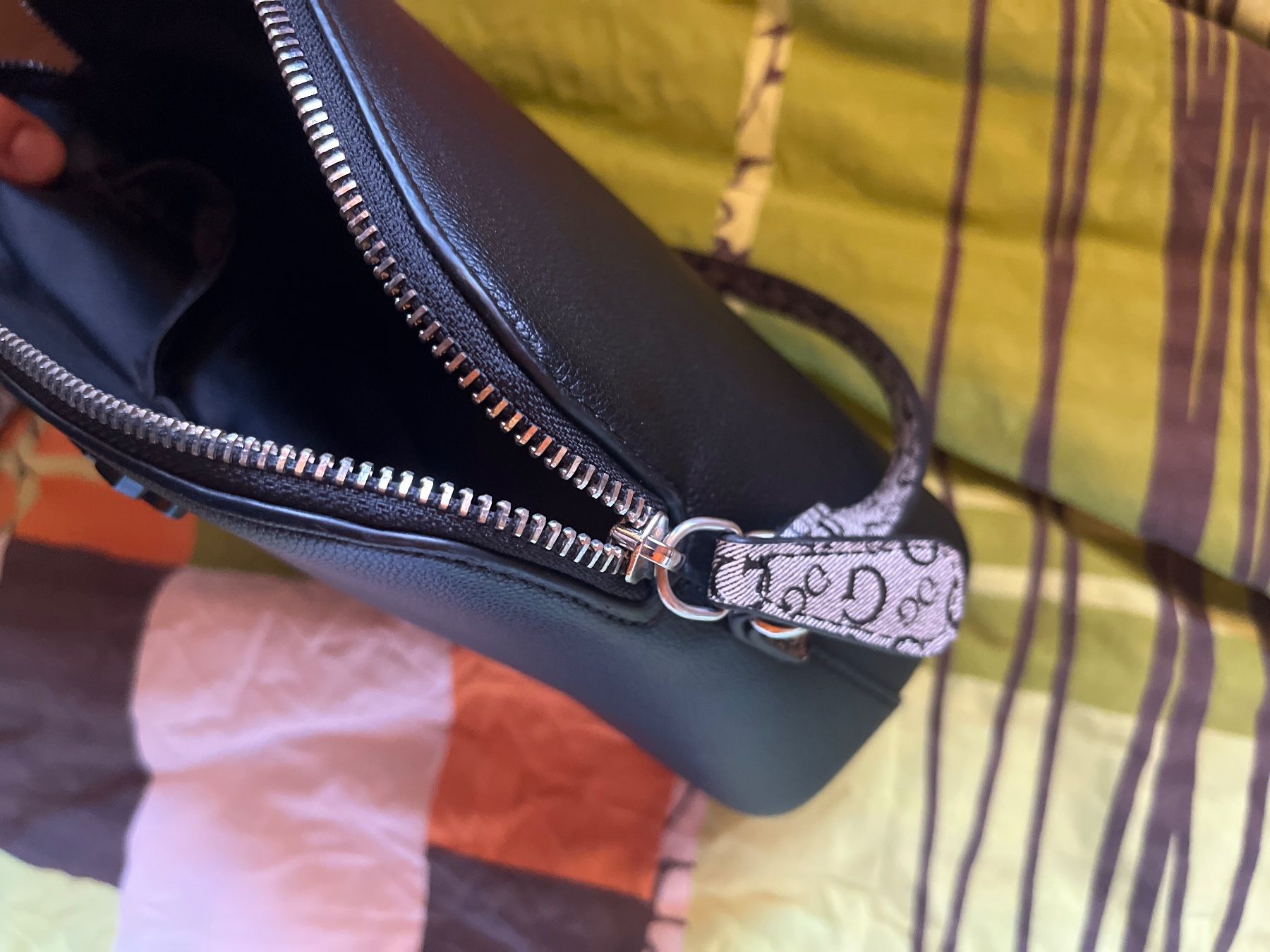 Guess Taschen: Guess Handtasche – Gebraucht aus Einsiedeln von sandramon 4