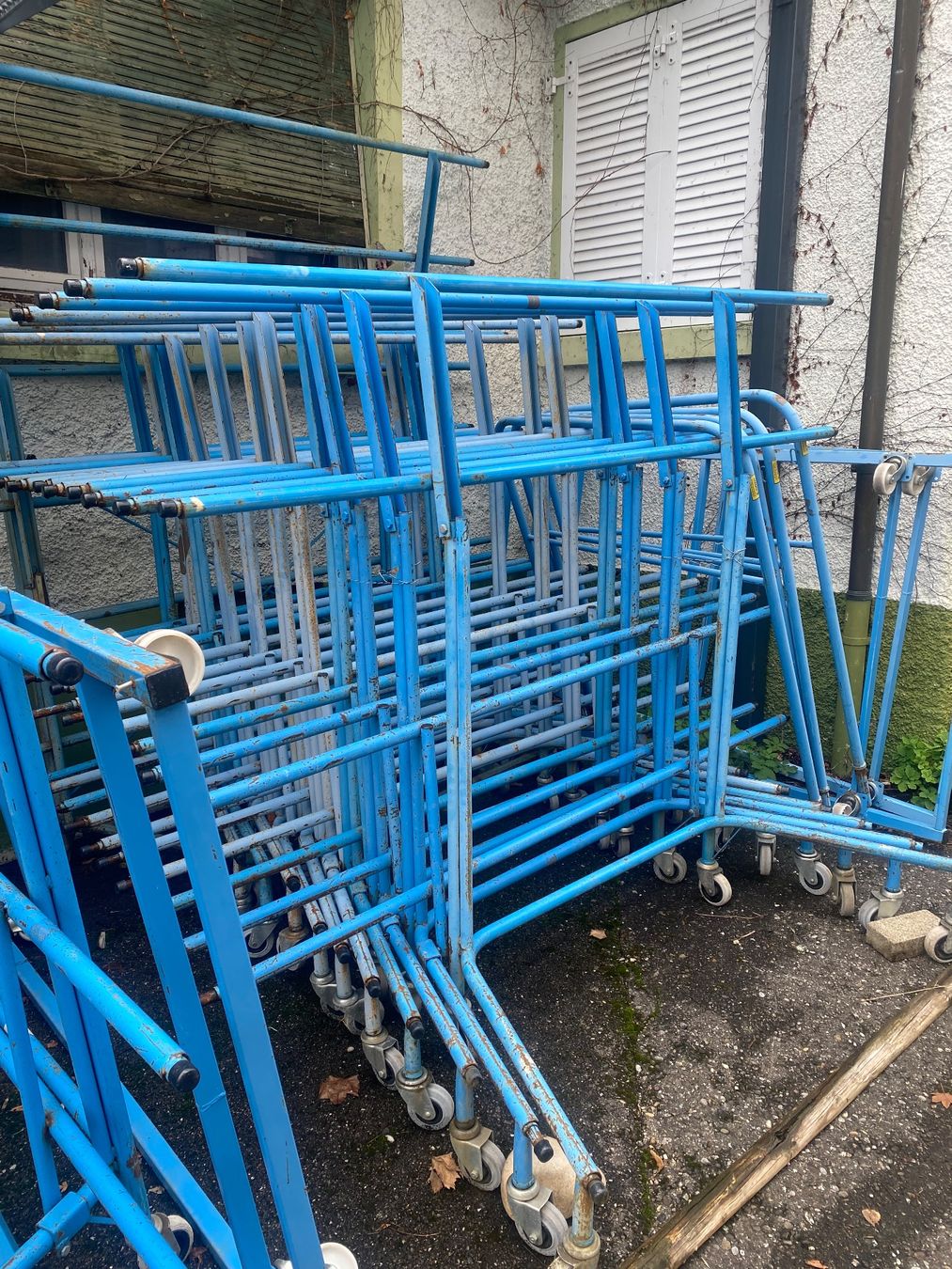 Divani: Polstergruppen Wagen ,diverse – Usato da Ettingen venduto da inf_vhc7 2