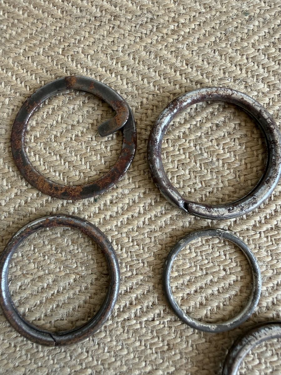 Porte-clés: Sammlung alte Schlüsselringe 16 Stk. – D'occasion à Konolfingen par petzipetz 3