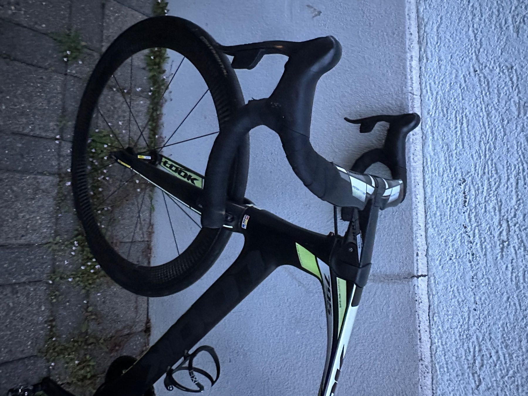 Look Vélos: LOOK 795 AerolightFluo Edition–High-End Carbon–SRAM Red eTap – D'occasion à zürich par Eltons 9