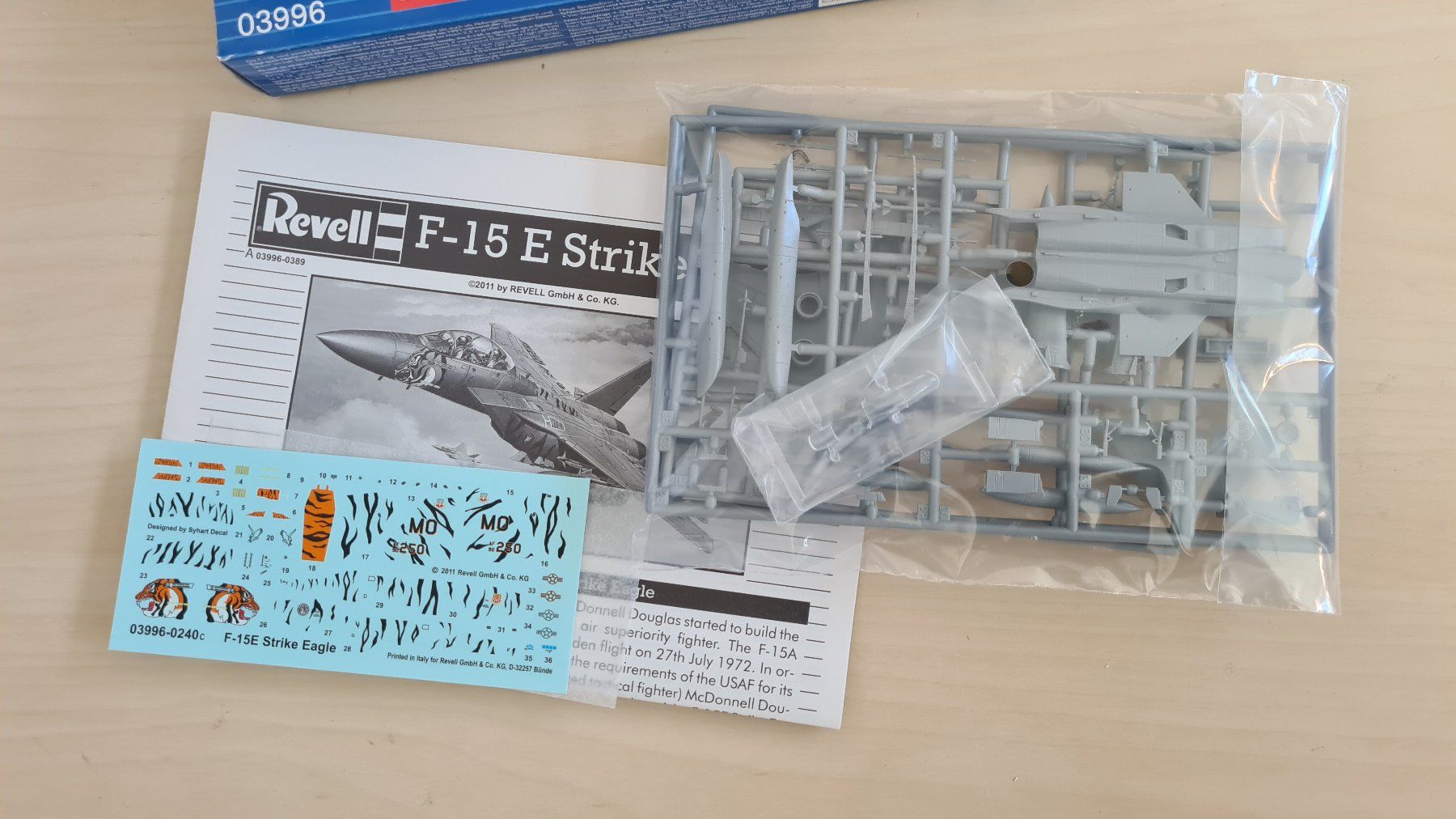 Revell Kit di modellismo & Modellini statici: 1:144 F-15 E Strike Eagle - Revell 03996 – Nuovo (secondo la descrizione) da Bassersdorf venduto da jackbmw 3