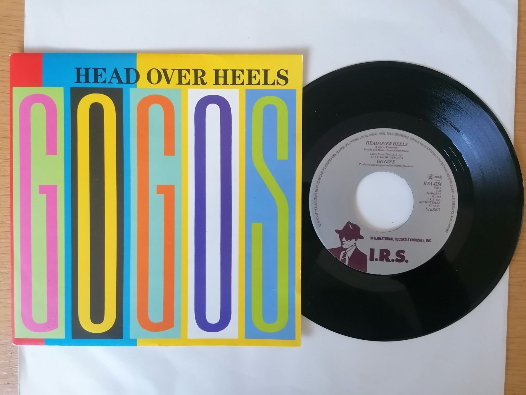 Schallplatten: Go-Go's -- Head Over Heels 7" Vinyl Single – Gebraucht aus Beinwil am See von Funkthesizer