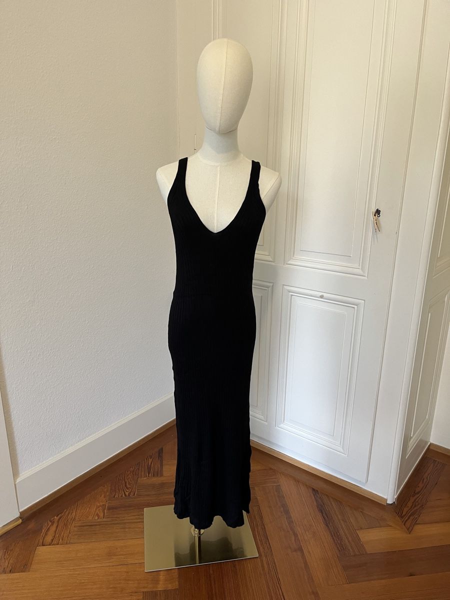 Mango Kleider: Mango black ribbed dress, size S – Neu (gemäss Beschreibung) aus Genève von nba_l98n