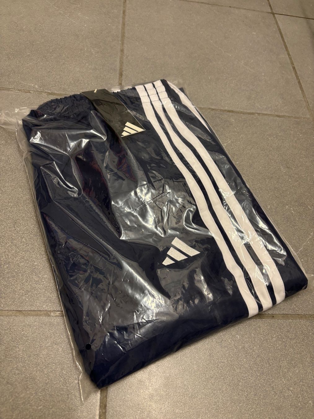 Adidas Pantaloni: Adidas Trainingshose – Nuovo e nell'imballaggio originale da Zürich venduto da mc_mike77 3