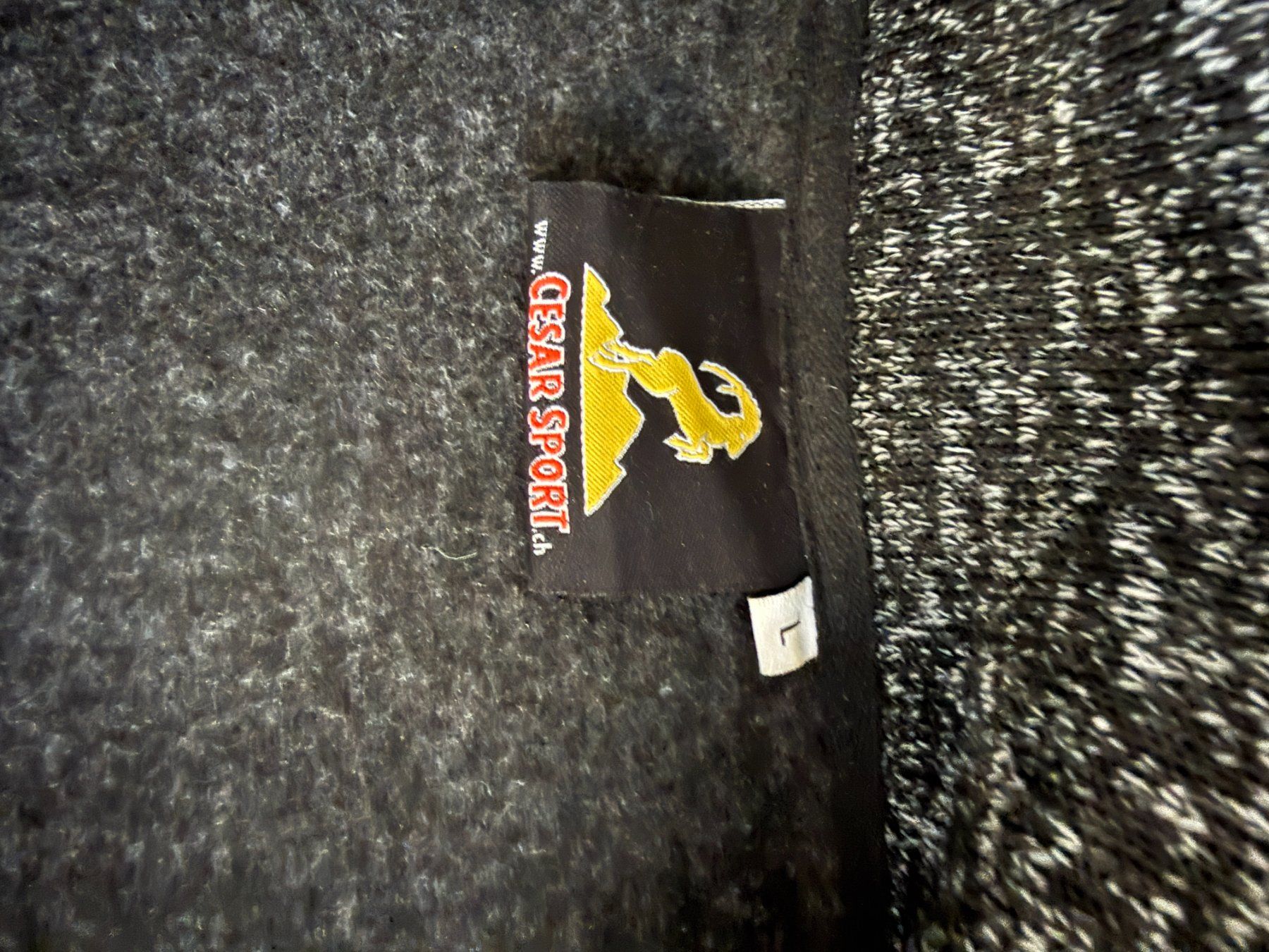 Giacche: Saas Fee Jacke mit Gratis Cap – Nuovo (secondo la descrizione) da Zollikofen venduto da fre_nq97 3