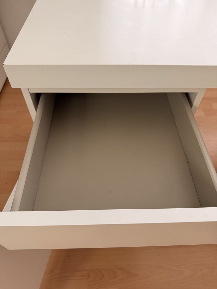 Ikea Schreibtische: IKEA MALM Schreibtisch 140x65 cm – Gebraucht aus Gams von flysea1986 3