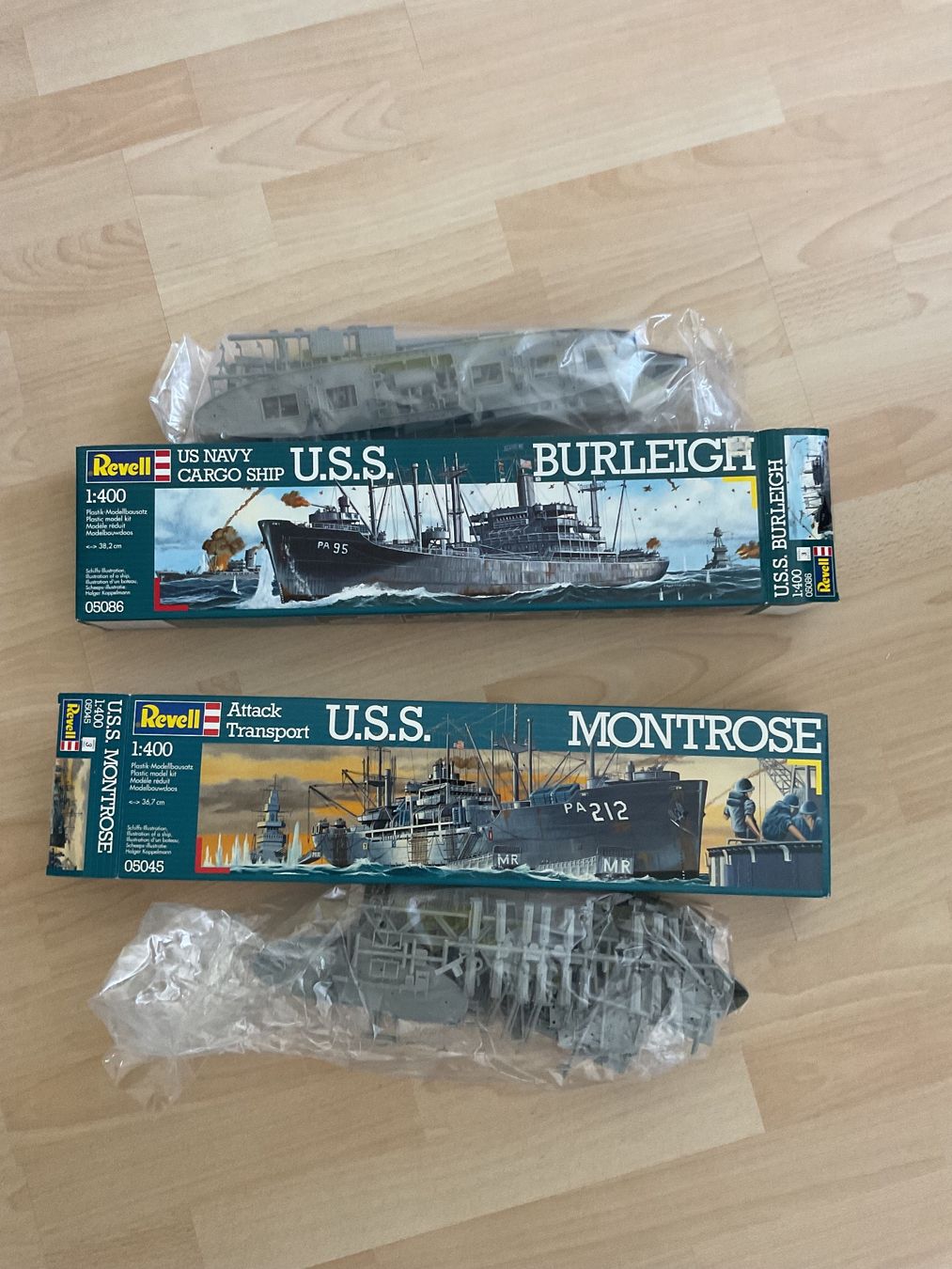 Revell Kit di modellismo & Modellini statici: 2x Revell Schiffsbausätze 1:400 – Nuovo (secondo la descrizione) da Gasel venduto da Federscharnier
