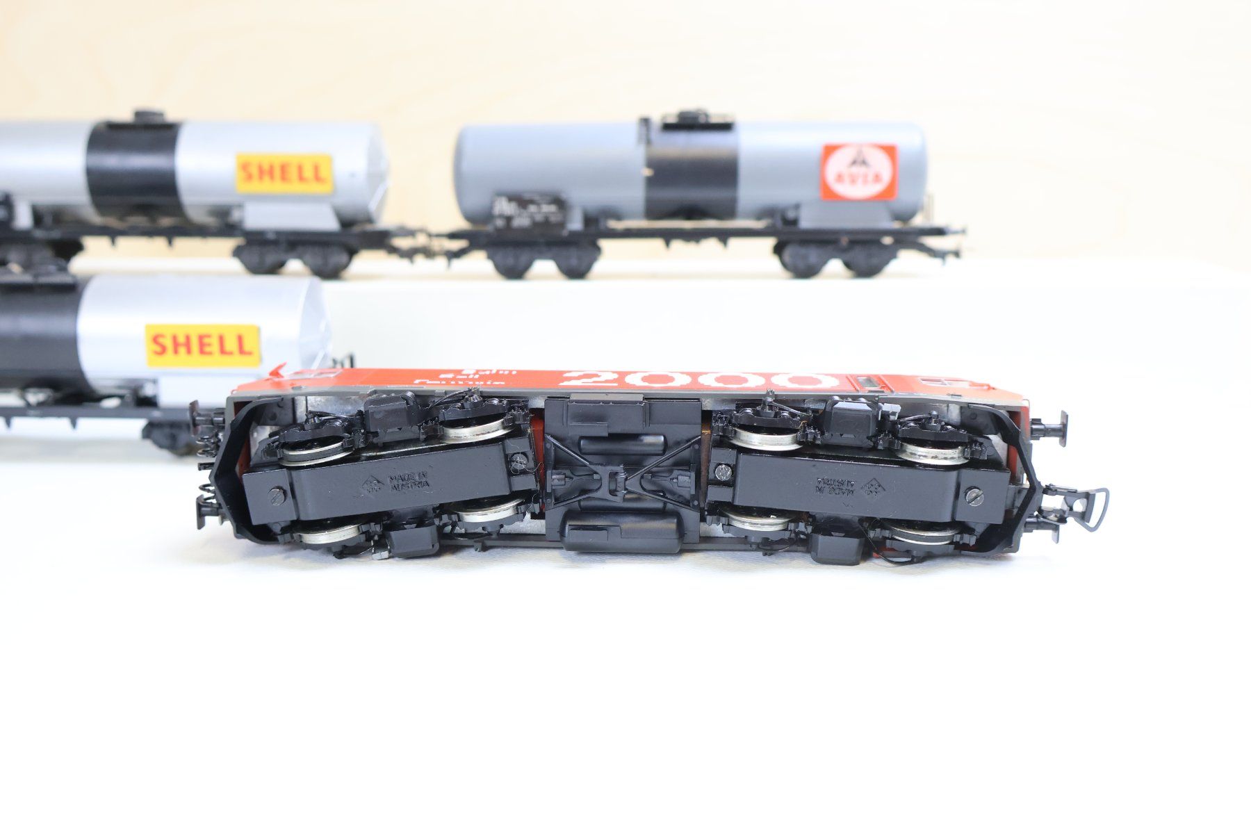 Roco Modellini di ferrovie: ROCO SBB Re 4/4 E-Lok 2000 + SBB Tankwagen Set H0 – Usato da Winterthur venduto da Monstera 7