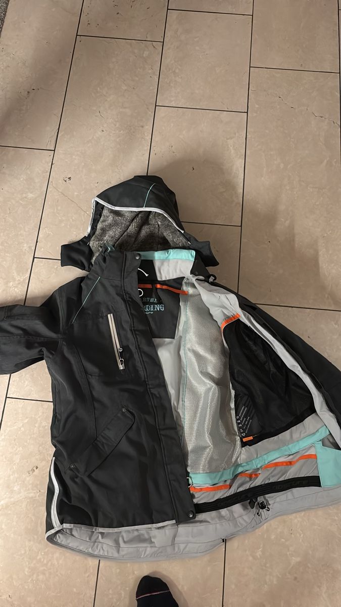 Giacche: Ski Jacke – Usato da Volketswil venduto da This_ 3