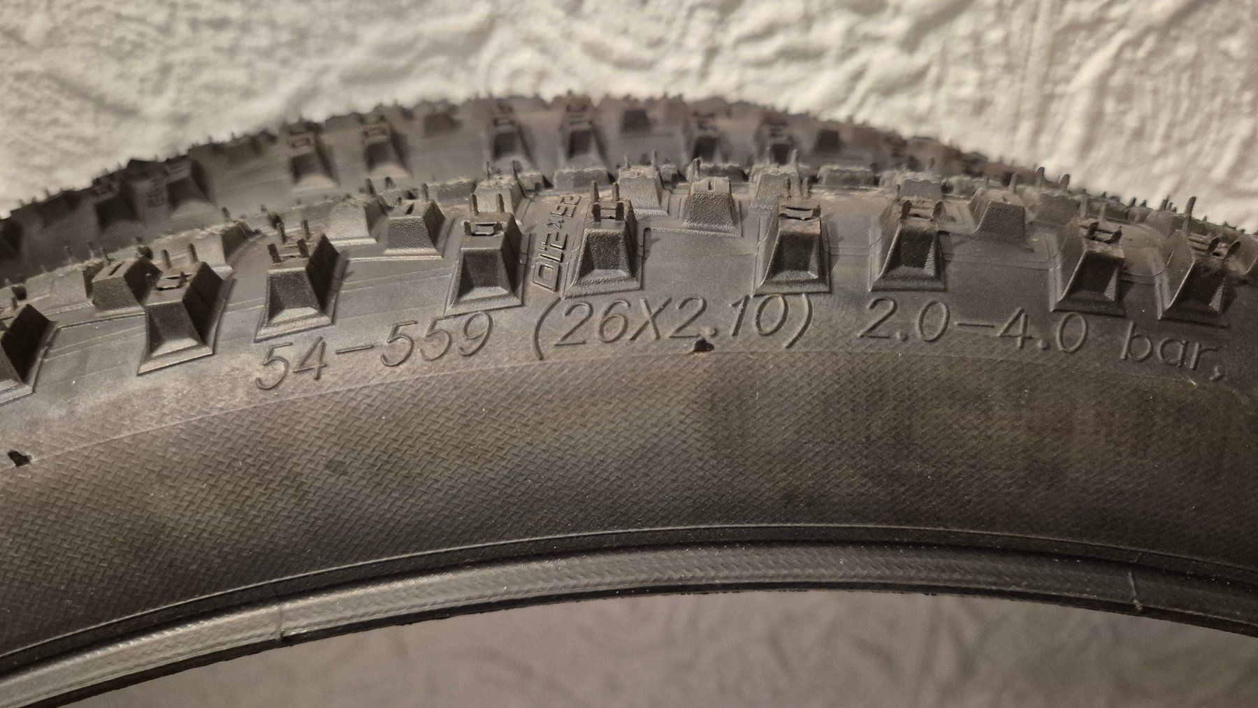 Schwalbe Pneus & Kompletträder: SCHWALBE Smart Sam Plus 26'' x 2.10 / 54-559 (2 Stück) – Gebraucht aus Münchenstein von Trinity 1