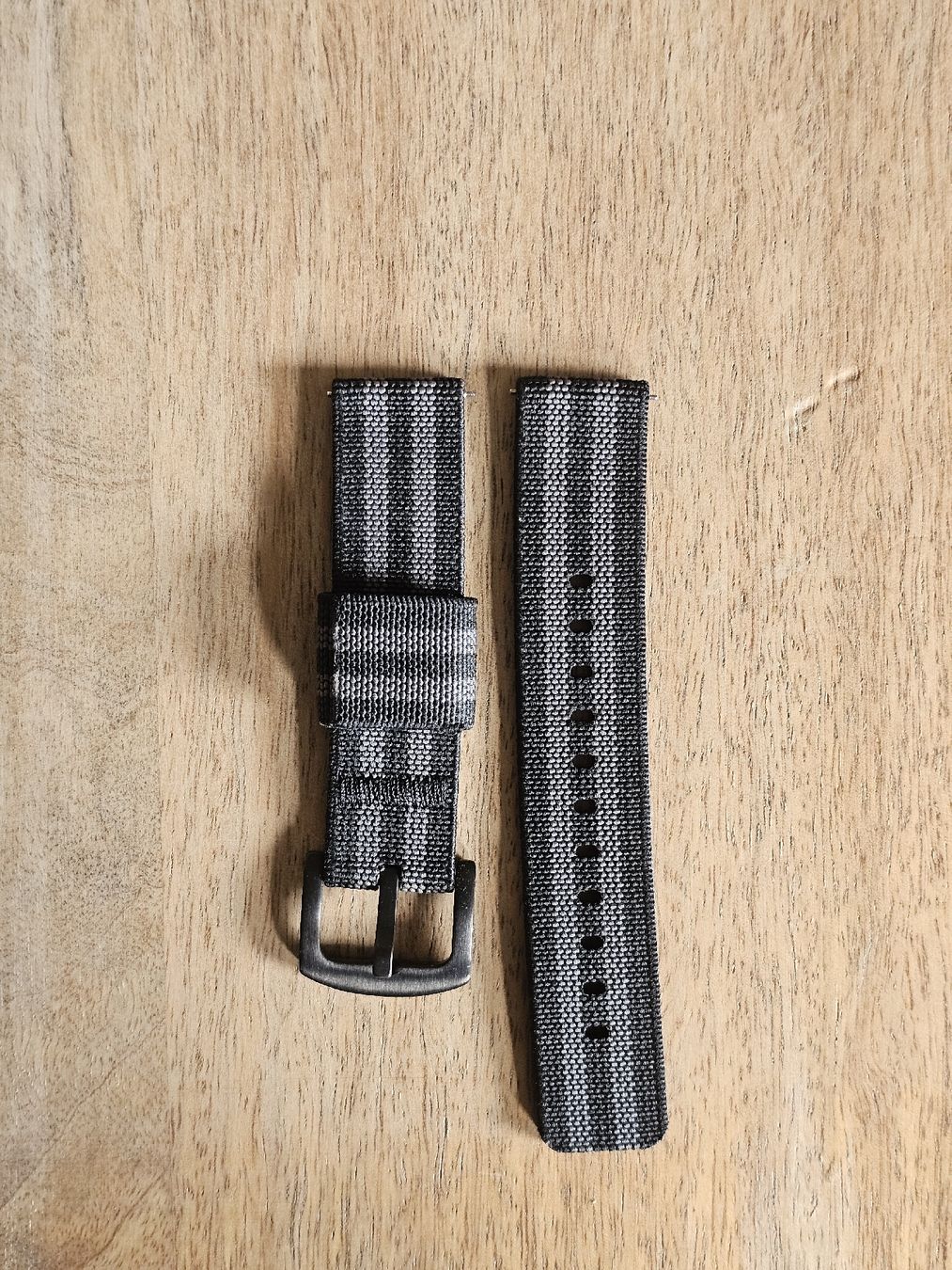 Bracciali & Braccialetti: Nylon Uhrenarmband 20mm – Usato da Hergiswil NW venduto da bmoniz