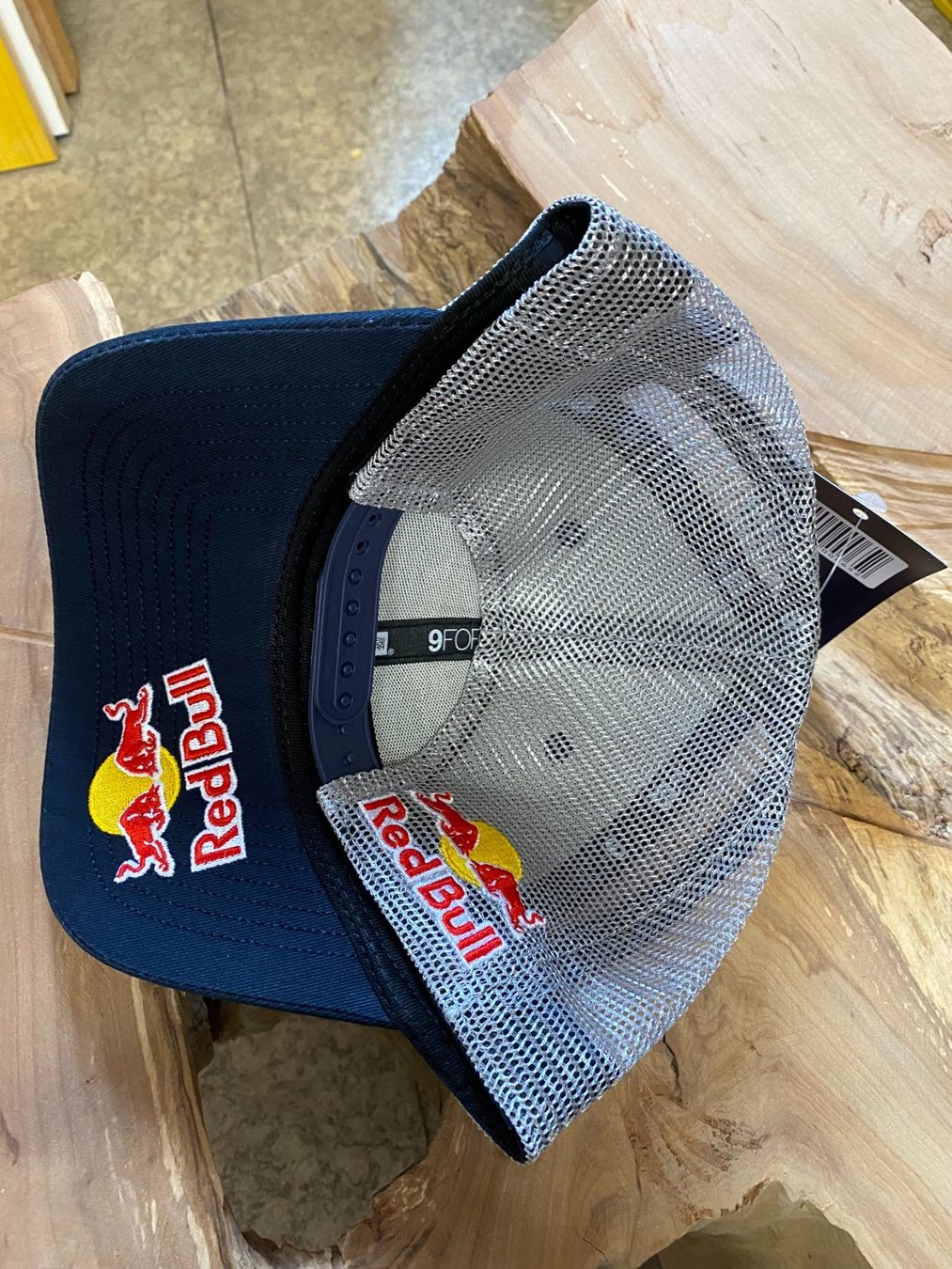 Mützen & Caps: Red Bull Baseball Cap blau-silbergrau- COOL – Neu (gemäss Beschreibung) aus Wetzikon ZH von  1