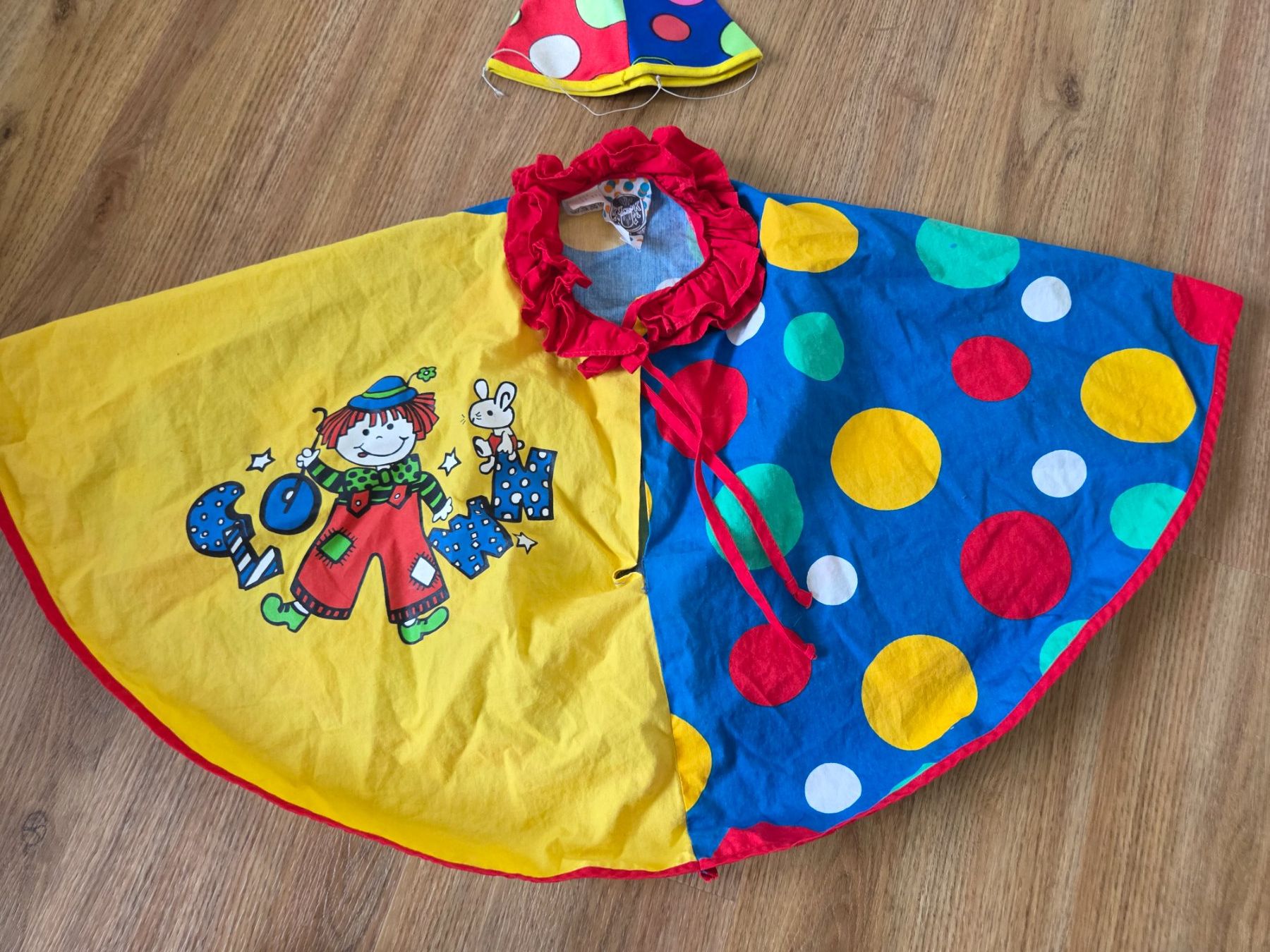 Costumi: Kostüm Clown mit Hut, Gr. 116 – Usato da Heinrichswil venduto da frankie19860 4