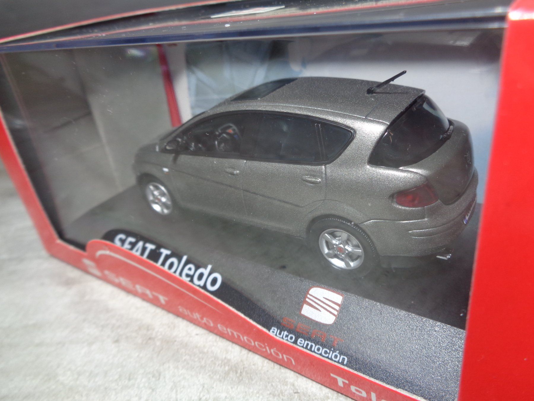 Seat Modellini d'auto: Fischer 1:43 Seat Toledo III 2004-2009 – Nuovo e nell'imballaggio originale da Reconvilier venduto da rallycar 3