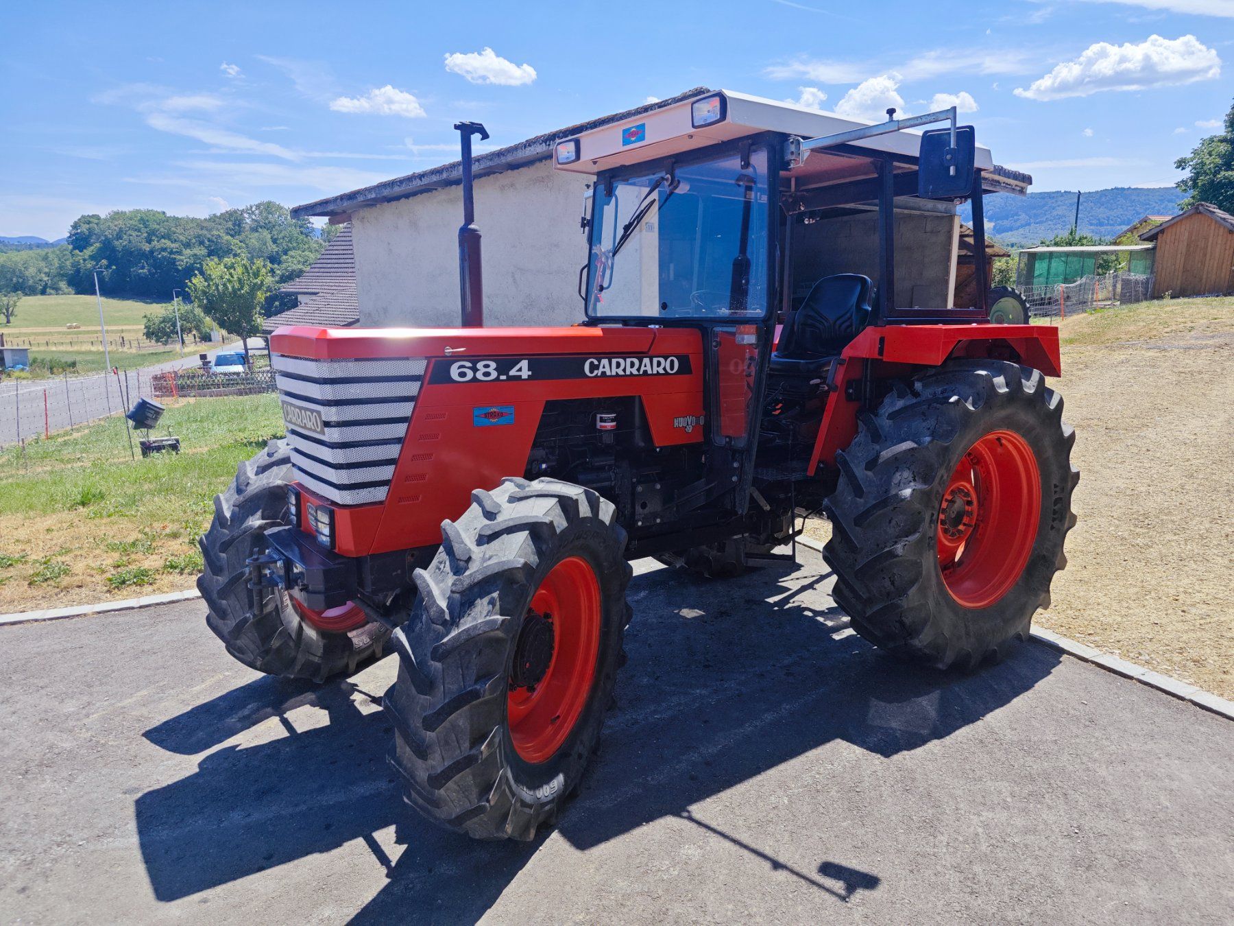 Carraro Tracteurs: Traktor CARRARO 68-4 4x4 – D'occasion à St. Pantaleon par Budy3 1