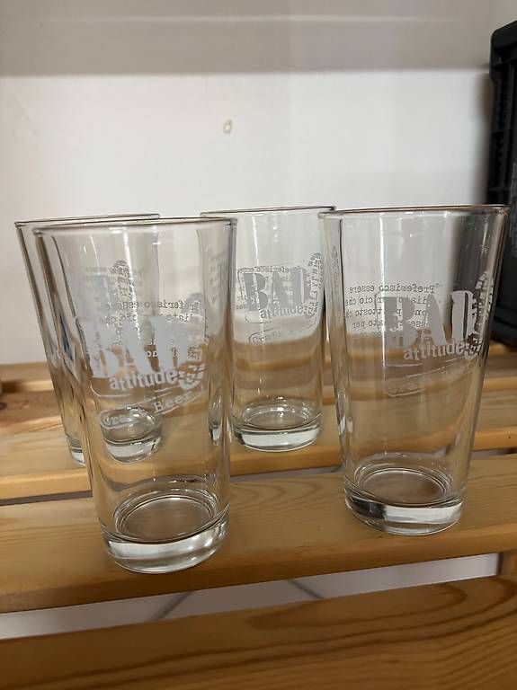 Bicchieri: set 4 bicchieri da birra Bad Attitude – Usato da Zürich venduto da ika_q7dq