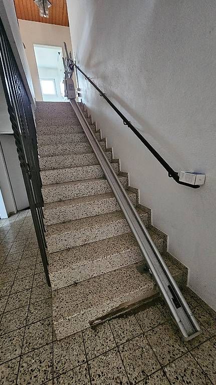 Scale: Treppenlift – Usato da Schaan venduto da xenon2790 1