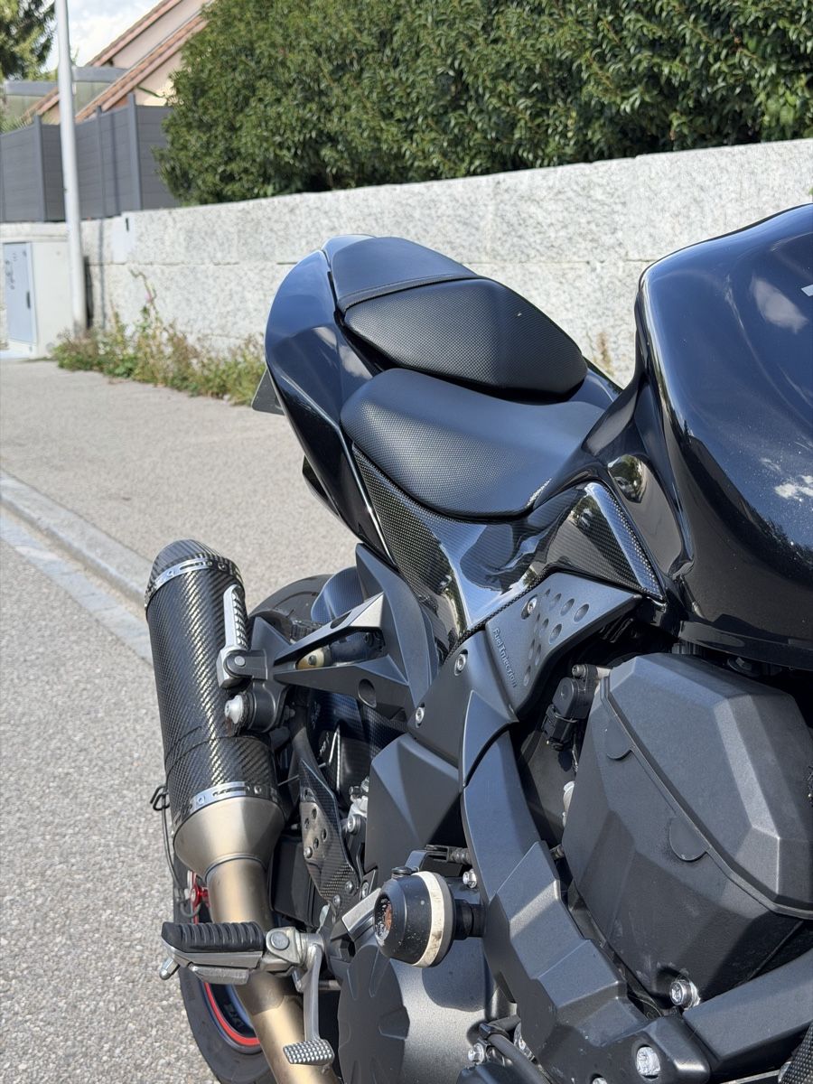 Kawasaki Strasse: Kawasaki Z750 ABS – Gebraucht aus Derendingen von calv 4