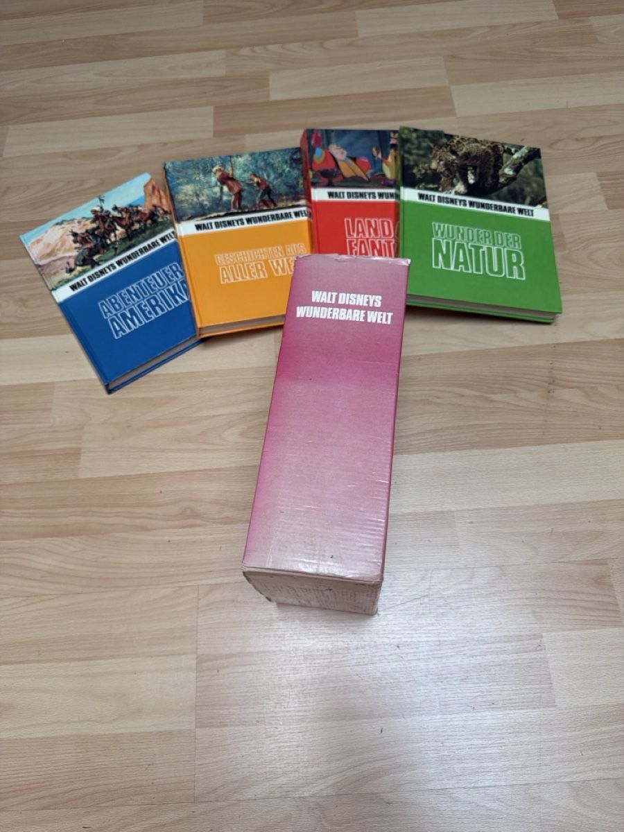 Bücher: Walt Disneys Wunderbare Welt Buchset 4 Bände gebraucht – Gebraucht aus Thun von BanjoDan 2