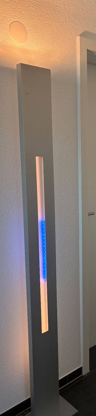 Lampade: Stehleuchte Modern Aluminium – Usato da Ersigen venduto da Texmex2 4