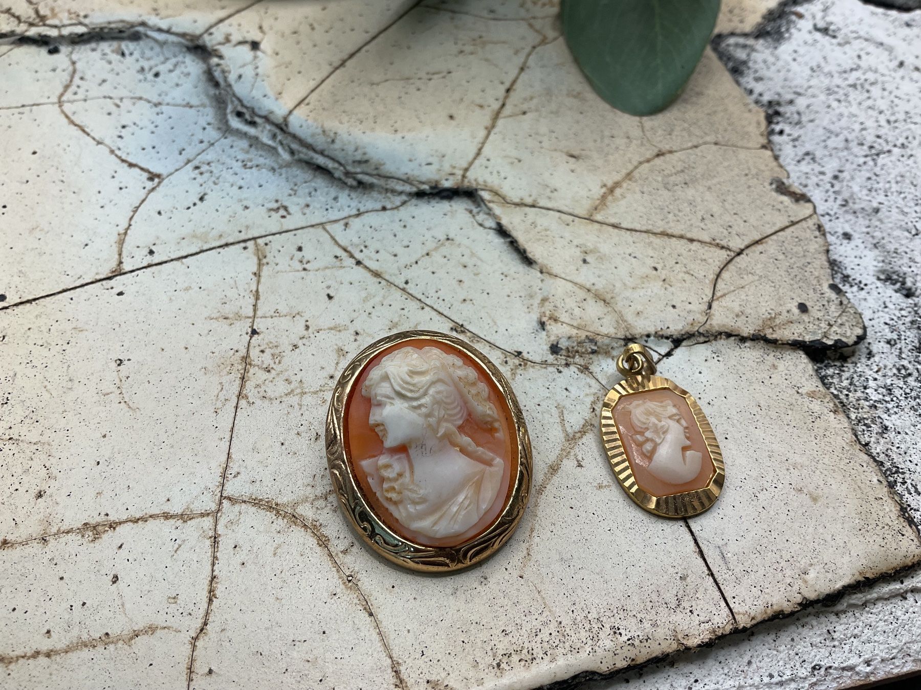 Autres bijoux: Gemmen Brosche und Anhänger – D'occasion à Luzern par S.Kern01