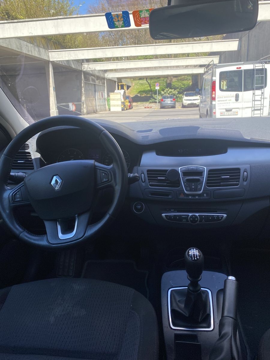 Automobili: Renault Laguna – Usato da Geneve venduto da hok_96yk 1