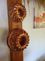 2 antike Kuchenformen aus Kupfer, Landhausstil Deko