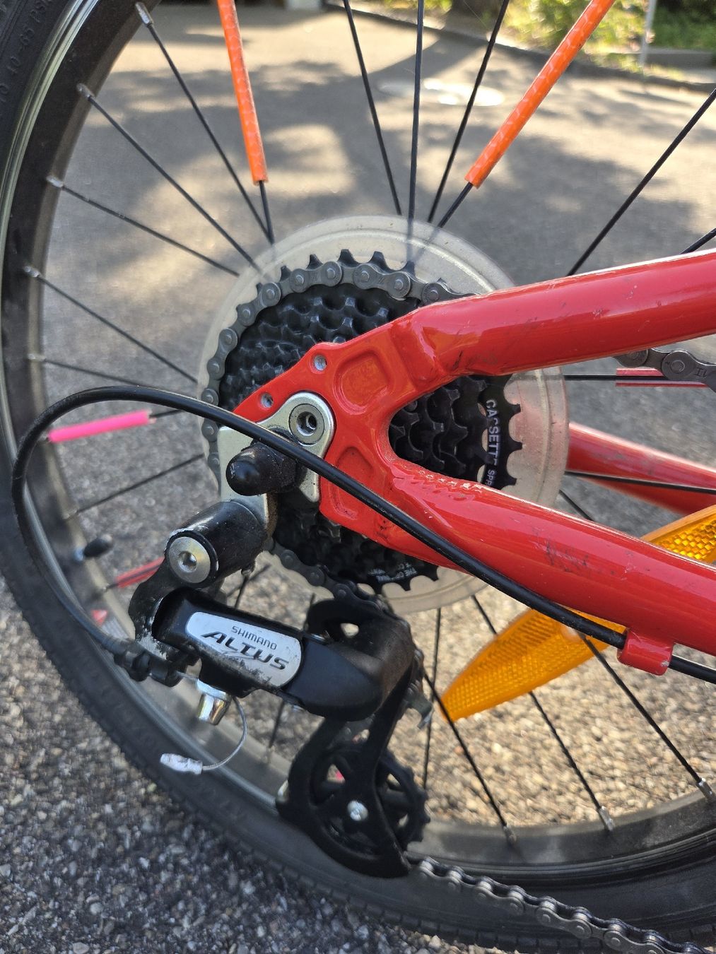 Flizzi Biciclette: Kinderfahrrad Flizzi rot 20-Zoll – Usato da Rickenbach Sulz venduto da Flores1980 7