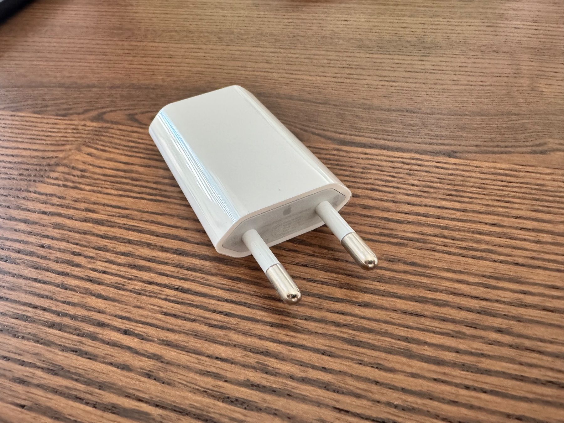 Apple Lecteurs & Adaptateurs: Apple USB 5W Adapter Ladegerät neu – Neuf (Voir description) à Löhningen par santafe06 1
