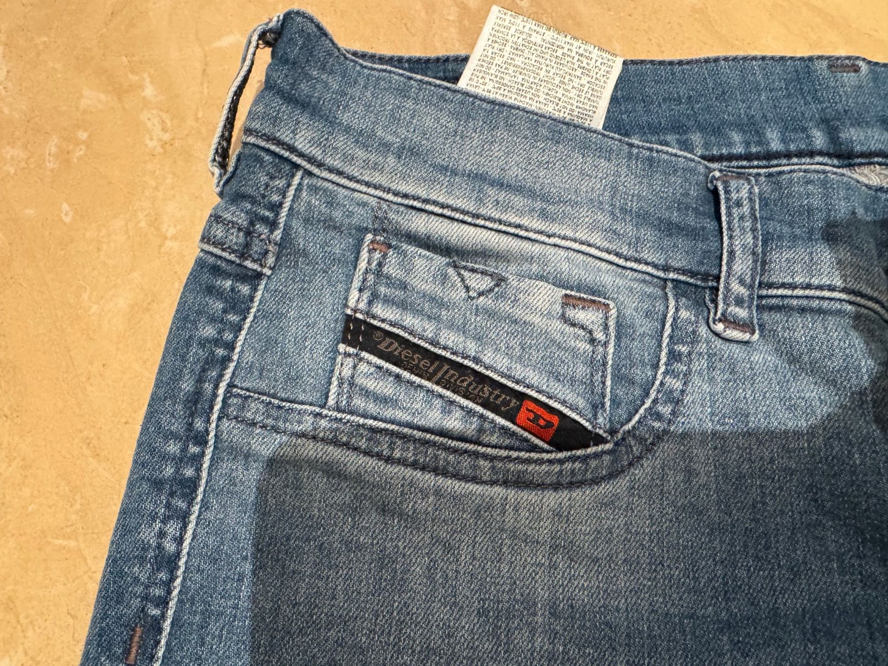 Jeans: Diesel coole NWT 3/4 Hose, 26 – Usato da Klingnau venduto da Markus14 2