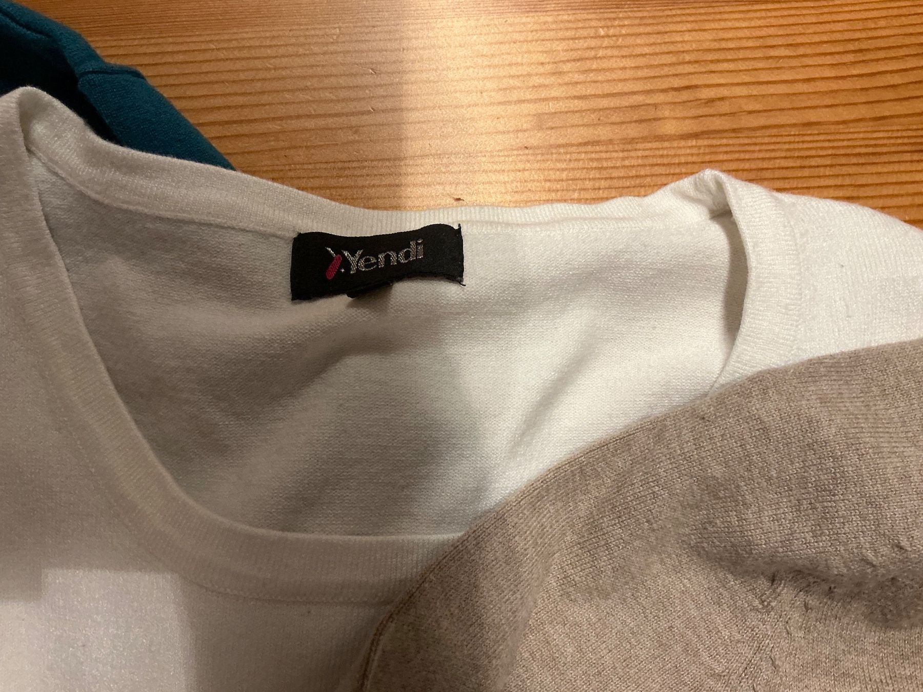 Zara Lotti di vestiti: NEUWERTIG:  3 Pullover,  Gr.  M/L – Usato da Aesch BL venduto da Fortexx 2