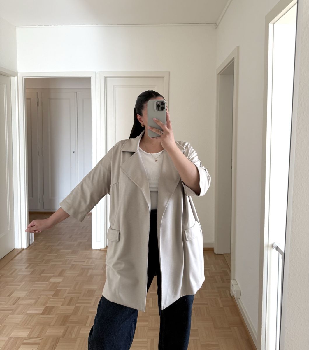 Giacche: Veste Helen Tagliatore – Usato da Genève venduto da midionze