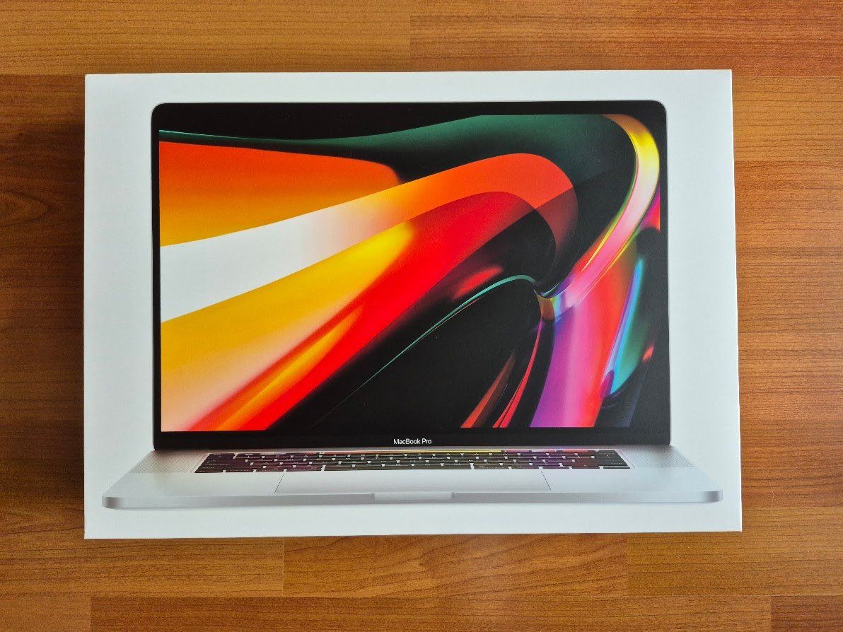Apple Notebooks: MacBook Pro 16" 2019, 32GB RAM, 512GB SSD, Privacy Filter – Gebraucht aus Goldswil von 3377