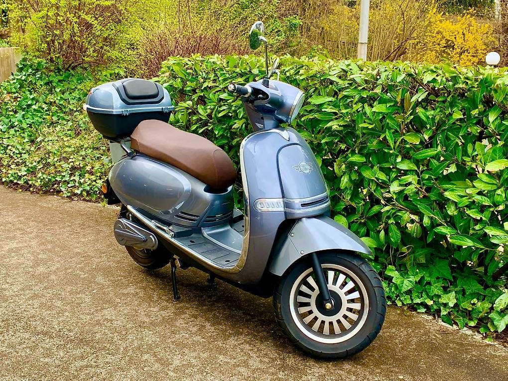 Elektromobile: Elektroroller EFO – Gebraucht aus Ebmatingen von Bubuyogi