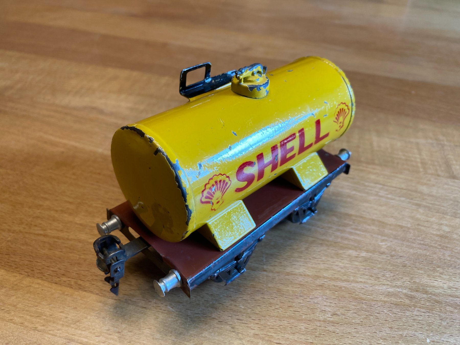 Märklin Modelleisenbahnen: Märklin 16740 Kesselwagen Shell Spur 0 – Gebraucht aus Basel von mar_b59g 2