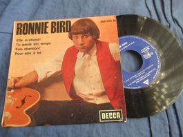 Ronnie Bird EP Elle m'attend !