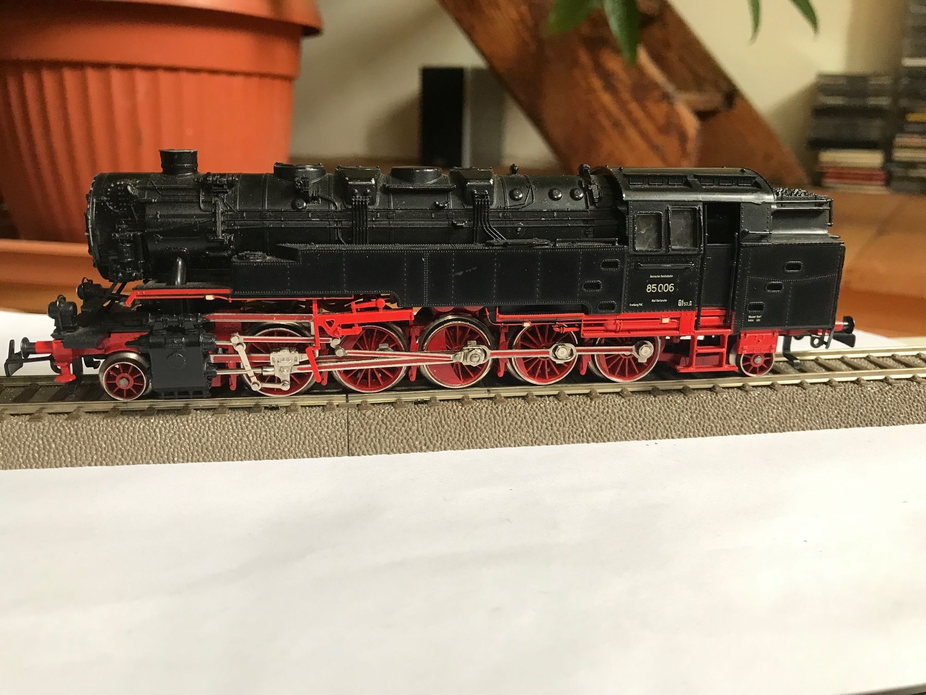 Märklin Modellini di ferrovie: märklin 3308, dampflok BR 85 der DB, digital – Usato da Liestal venduto da ozo2005