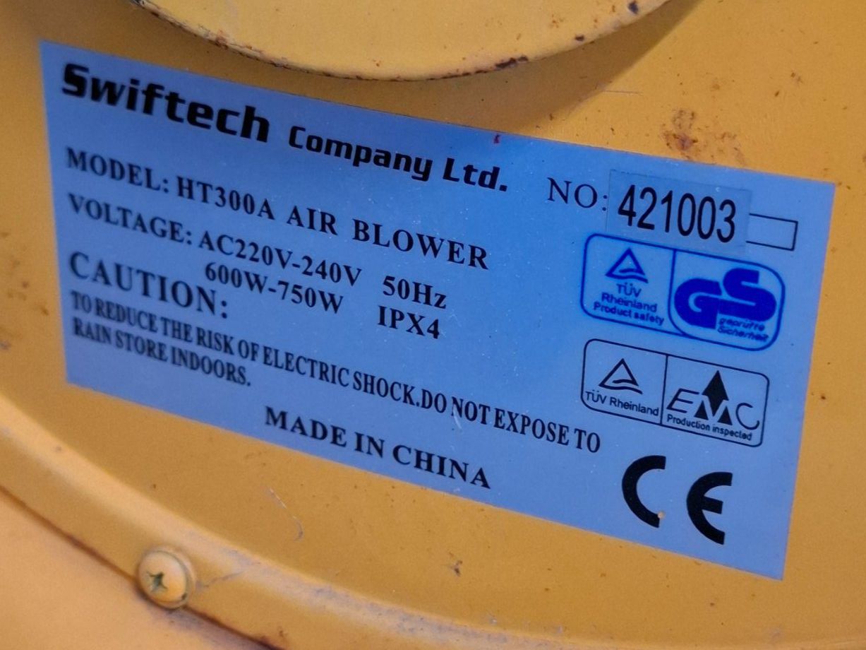 Soffiatori & Aspiratori per foglie: Souffleur électrique Swiftech HT300A 750W – Usato da Villars-Ste-Croix venduto da pau_8fls 4