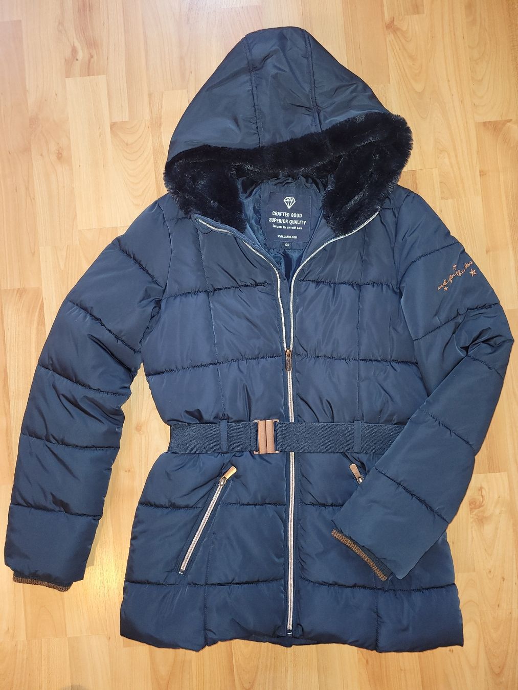 C&A Vestes & Manteaux: neuwertiger Wintermantel Gr. 164 – D'occasion à Scherzingen par zwiggi1 1