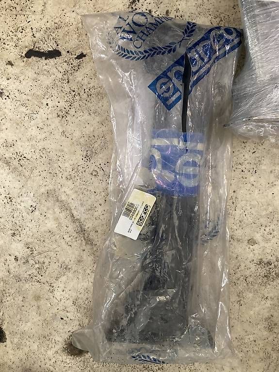 Toutes les pièces auto: Sparco 00499065 – D'occasion à Liebistorf par Coyotes