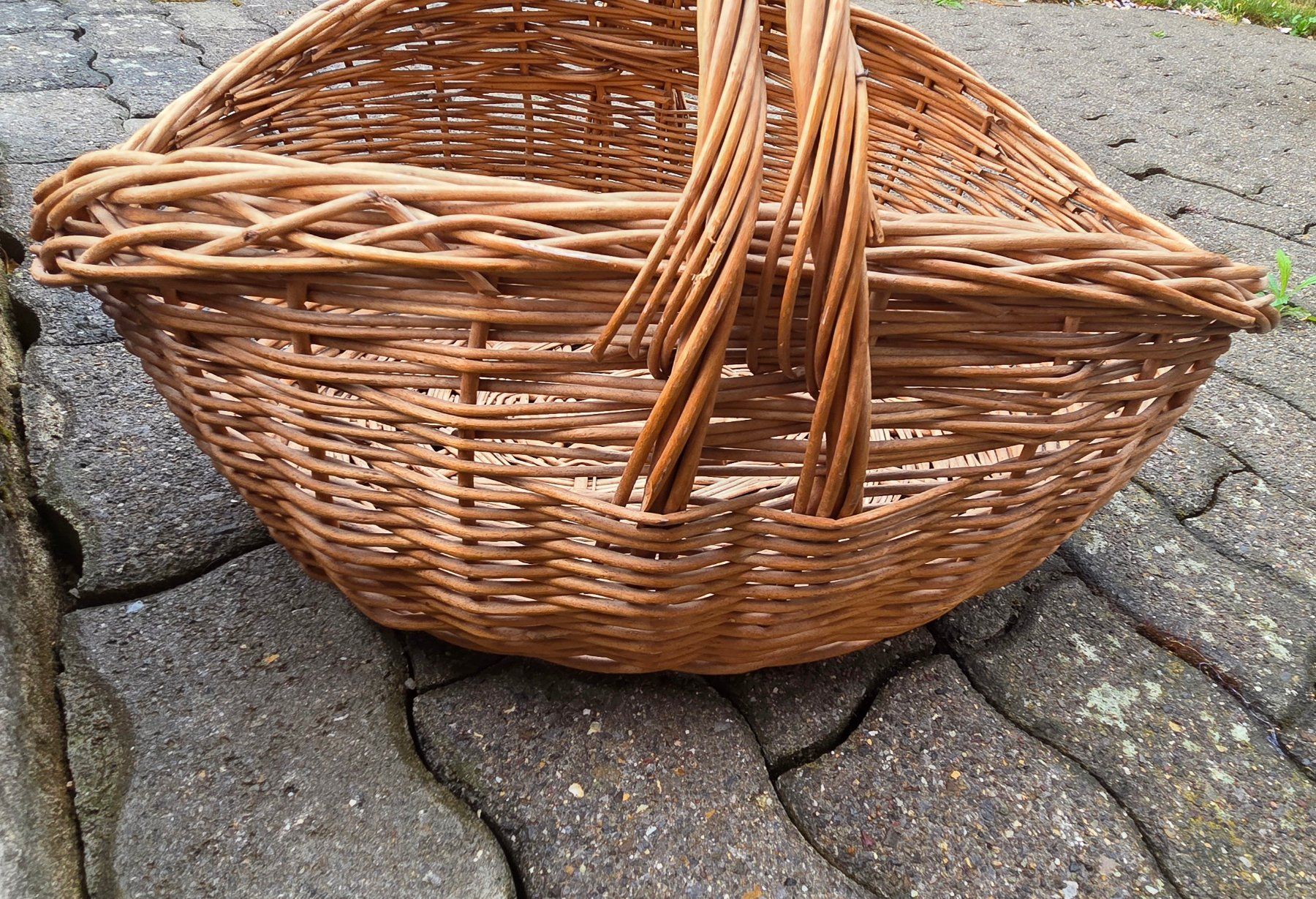 Sonstiges für Haushalt & Wohnen: Grosser Weiden Korb Robust – Gebraucht aus Niederbipp von Trude04 2