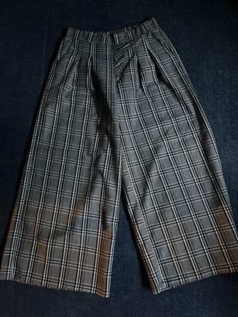 Trendige Karohose, locker geschnitten, Grösse S/M