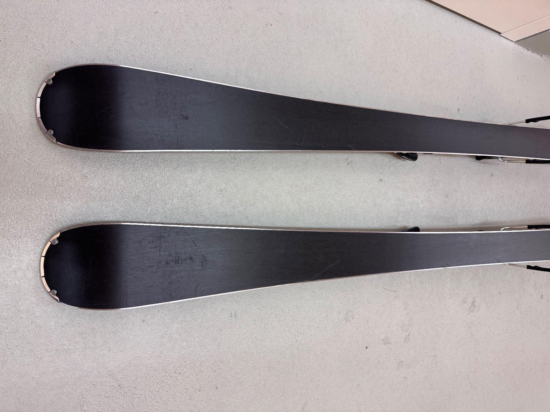 Salomon Skis: kl. Schuhe Grösse 25.5 – D'occasion à Meggen par mil_9p8n 5